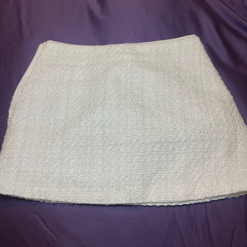Elegant Cream Tweed Skirt